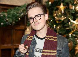 Tom fletcher has received a funny message from his mcfly bandmate harry judd after being unveiled as the first strictly come dancing contestant of 2021. Tom Fletcher One Direction Wiki Fandom