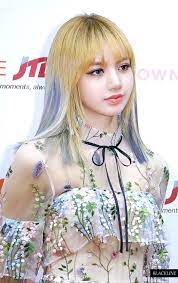 Blackpinkofficial Selebritas Black Pink Lisa
