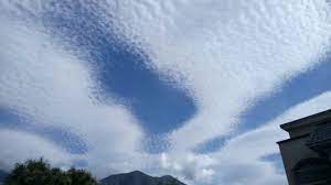 地震活動 / 地震活动 ― dìzhèn huódòng ― seismic activity. æ°'ä¼—éœ‡åˆ°æ€•èŠ±èŽ²å¤©ç©ºä¼ çŽ°åœ°éœ‡äº' èŠ±èŽ²åœ°éœ‡ å¤§çºªå…ƒ