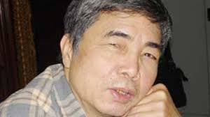 Nhà văn Trung Trung Đỉnh “mần thơ”