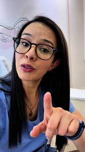 El control ginecológico es una muestra de amor propio ! No lo dejes para  luego , agenda tu cita! Estoy para ayudarte 👩🏻‍⚕️🌻 cuéntame te amas lo  suficiente como para agendar tus controles a tiempo ? 🌻