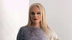 • отметим, что в этом году лариса долина наверняка не окажется в числе гостей, приглашенных на юбилей. Strojnost Za Million Dolina Pohudela Na 15 Kilogrammov V Vip Klinike