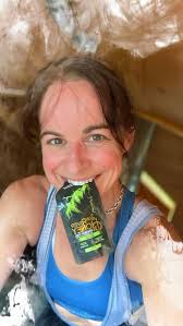 Getting the work done today!! , Fuelled by pure honey supporting a Canadian  business!! My Favorite flavor lime YUMMY @sunriverhoney , #girlonbike  #cycling #rouvy