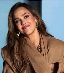 I wish someone could say I love you ❤❤❤❤