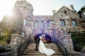 25 Of The Best Castle Like Venues To Get Married In If You Think You Re A Princess Wedding Venues North Carolina Castle Wedding Venue Mansion Wedding Venues
