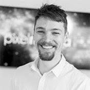 Kris Goddard's Instagram, Twitter & Facebook