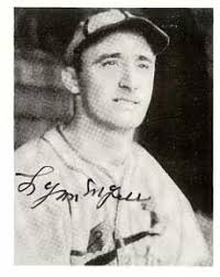 Lynn Myers's Instagram, Twitter & Facebook