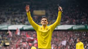 Pulišić, pronounced krǐstijan mǎːte pǔliʃitɕ; Bvb Vater Spricht Uber Emotionalen Abschied Von Christian Pulisic Bvb