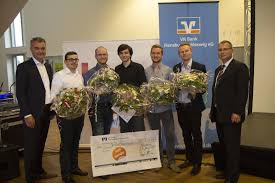 Für psd bank kiel eg in flensburg sind noch keine bewertungen abgegeben worden. Premiere Des Vr Bank Hochschulpreises Hochschule Flensburg