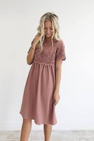 Mauve Rose Midi Kleid Babydoll Silhouette Spitze Detaillierung Auf Armel Front Keyho Kleider Modelle Kleidung Romantische Kleider Kleider