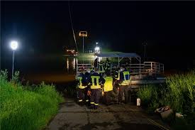 Der mutmaßliche täter war den tag über auf der flucht und wurde am frühen abend. Nachtliche Suchaktion Auf Der Weser