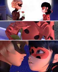 Ladybug Kinda Looks Like She Wants To Kiss Cat Noir Back Catgirl Miraculous Ladybug Comic Cat Noir And Ladybug Miraculous Ladybug And Cat Noir