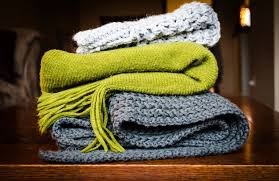 Effortless basics and iconic fashion favorites for women, men and kids. 17 Knitted Scarves For Cold Weather Sewing Project