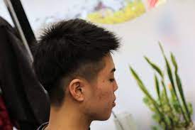 おしゃれな20代男性に人気の髪型 メンズヘアスタイルカタログ33選 メンズ ヘアスタイル 髪型 メンズ 人気の髪型