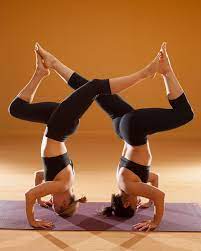Bestelle lenovo® yoga 2 günstig im nbb.com online shop! Acroyoga Partneryoga Yoga Yogagirls Fitgirls Couples Yoga Partner Yoga Poses Partner Yoga