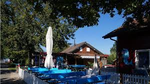 The grand hôtel les endroits is located 14 miles (23 kilometers) from the main part of cudrefin. Buvette Chez Popeye