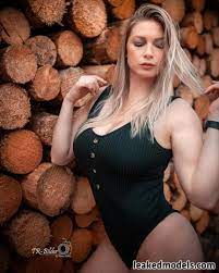 Laura-la-rencia  Lauralarencia  laura_la_rencia Nude Leaks OnlyFans Photo  2 - Leaked Models