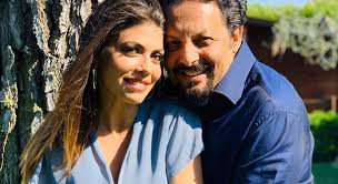 Flora canto, compagna di enrico brignano, è una dei concorrenti di tale e quale show. Enrico Brignano E Flora Canto Genitori Bis Le Voci Sul Nome Del Bimbo Controcopertina Com