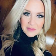 Katy Duncan's Instagram, Twitter & Facebook