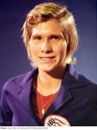 Melissa Belote's Instagram, Twitter & Facebook