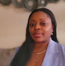 When a white adoptive mom asked for help to style her black daughter's  hair, a beautiful act of kindness occurred… 🥰👧🏽 part 1