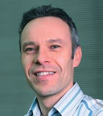 OPENING UP INNOVATION: STRATEGY, ORGANIZATION AND TECHNOLOGY