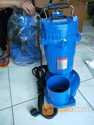 The pump can efficiently transfer sewage and wastewater containing solid matters. Pompa Celup 4 Inch Kolam Ikan Air Kotor Pompa Air Submersible Pump 4 Untuk Kolam
