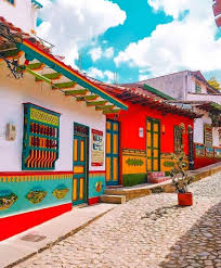 Tour Guatapé desde Medellín — foto 5 | Tours Medallo