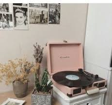 White owns many instruments and, historically, has tended to use certain ones for specific projects or in certain settings. Record Player Aesthetic Cartoon