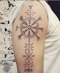 Tatuagens Vikings 44 Imagens E Significados Dicionario De Simbolos