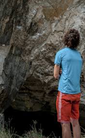 Enjoy his thoughts and photos in the ao photo book full of nature, hard work, and emotions. Dolomitengeschichten Adam Ondra Der Kletter Champion