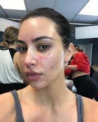 Don't get me wrong she still looks good now, but i guess for me personally i don't like an overuse of makeup mainly because it lacks. Kim Kardashian Shocks Her Fans With Photo Without Makeup