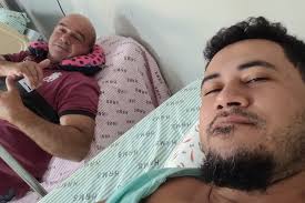 A cara de Estragado é para lembrar dos longos dias em que fui cuidado por  Pessoas Incríveis, recebi visitas dos que puderam vir, orações dos que são  de oração, fui lembrado por