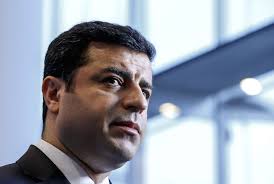 + avrupa i̇nsan hakları mahkemesi (ai̇hm), edirne cezaevinde tutuklu olarak bulunan eski hdp eş genel başkanı selahattin demirtaş'la ilgili türkiye'nin temyiz başvurusunu kabul etti. Aihm In Nihai Karari Demirtas Derhal Serbest Birakilmali Gazete Karinca
