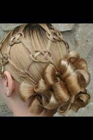 35 Mind Bogglingly Complicated Braids That Are A Feat Of Human Ingenuity Hair Styles Gorgeous Hair Cool Hairstyles
