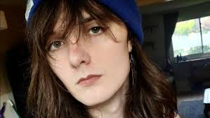 Gretchen Quigley's Instagram, Twitter & Facebook