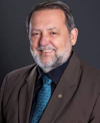 César Luis Scherer assume como diretor do Rotary International no país -