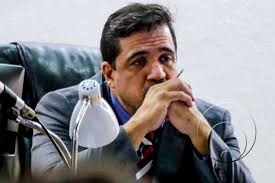 Faleiros 'detona' Monark e Adrilles