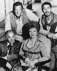 Black And White Old Western Tv Shows Westerns Programs Pioneers Of Television Pbs James Arness Television Show Tv Westerns