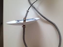 Avec une chaise haute de cuisine pour prendre le petit déjeuner. 5 Astuces Pour Mon Coin Banquette De Cuisine Deconome