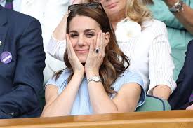 D'ailleurs, kate middleton, qui a hérité de la bague de fiançailles de la princesse, ne se limite pas à ses grossesses pour s'inspirer d'elle. Kate Middleton Sa Bague De Fiancailles A Disparu