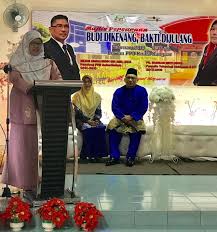 Kuala kangsor merupakan sebuah bandar diraja dan salah satu bandar bersejarah bagi negeri perak darul ridzuan, malaysia. Pejabat Pendidikan Daerah Kuala Kangsar Posts Facebook