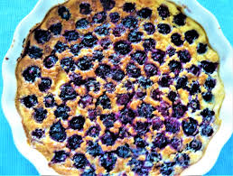 Zaubere mit der mirror glaze von tasty me eine spiegelglatte oberfläche auf all deine kuchen, torten und desserts. Marchenhafte Mirror Glaze Torten