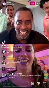 A PRÓPRIA Samsung mandou a Real sobre a Anitta, nessa semana a cantora  apareceu publicamente com um iPhone.