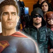 Produtor explica por que Superman & Lois está fora do Arrowverse