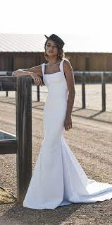 Chosen Wedding Dresses New Reign 2018 Wedding Dresses Guide Choose Wedding Dress Wedding Dresses Wedding Dress Guide