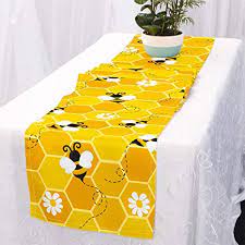 Amazon Com Ciyvolyeen Bumble Bee Table Runner Honeycomb Beehive Yellow Table Setting Dresser Scarves Spring Summer Table Fabric Decor For Restaurant Kitchen Dining Banquet Party Events Home Kitchen