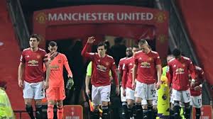 Sociedad continued to improve after the break but united were creating chances as phil jones saw his header blocked by bravo and antonio valencia's low, angled shot struck the post. Jadwal Liga Eropa Di Sctv Real Sociedad Vs Mu Siaran Langsung Live Streaming Pukul 00 55 Wib Tribun Jogja