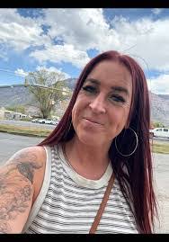 Sharon Vanderhorst's Instagram, Twitter & Facebook