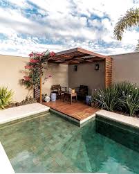 Magnifiques Idees De Belles Piscines Belles Idees Magnifiques Piscines In 2020 Backyard Pool Designs Backyard Patio Patio